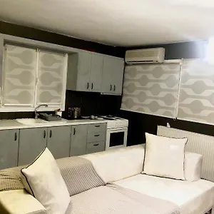https://ms-grey-private-studio.hotels-of-thessaloniki.com